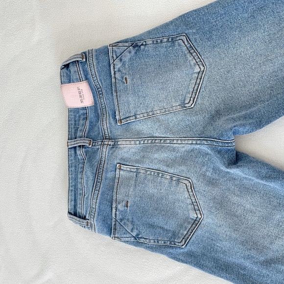 Zara basic dept straight leg jeans w/ pearl detail - Picture 3 of 4